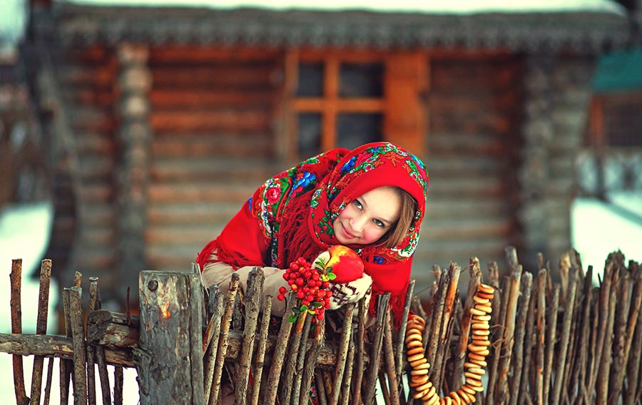 Sexy girl Women in Slavic costumes in Cuenca