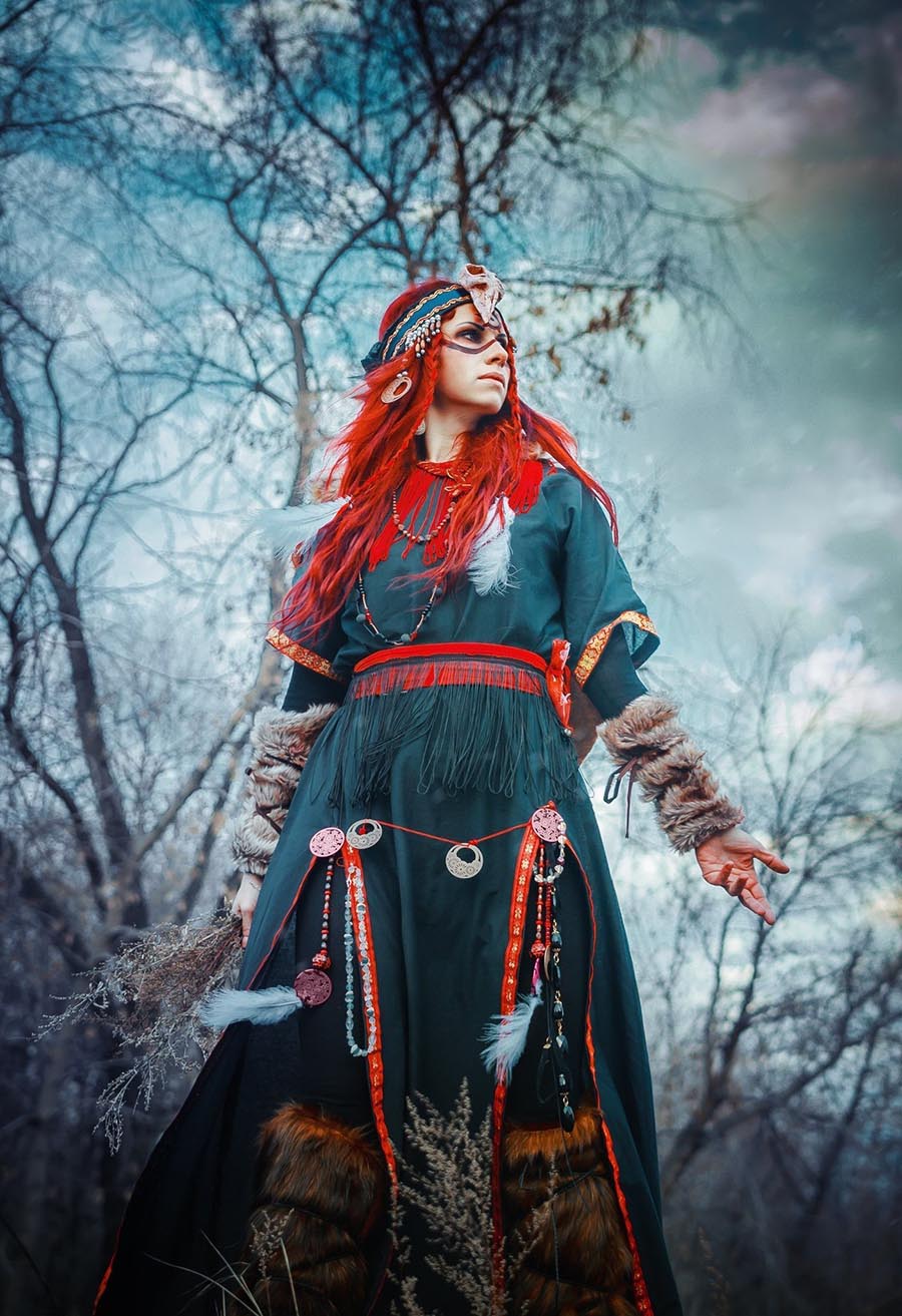 Girls in Slavic costumes underwear in Cuenca